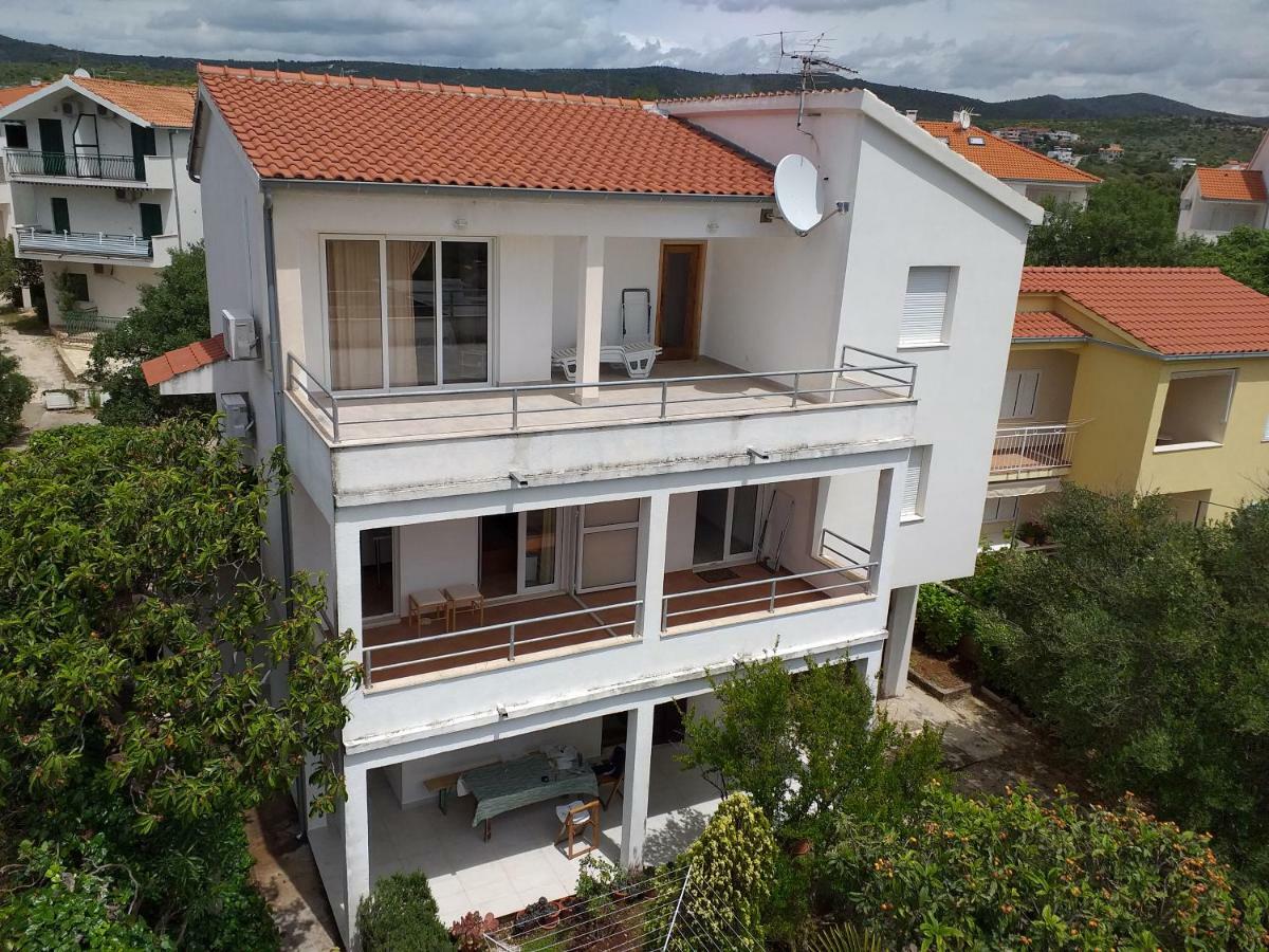 Villa Tina โรกอซนิซา ภายนอก รูปภาพ